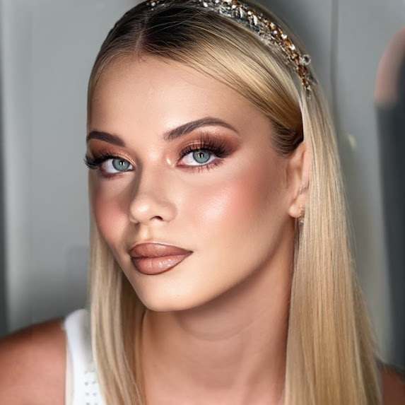 Soft glam makeup by That's Muriel in Freshwater, Northern Beaches
