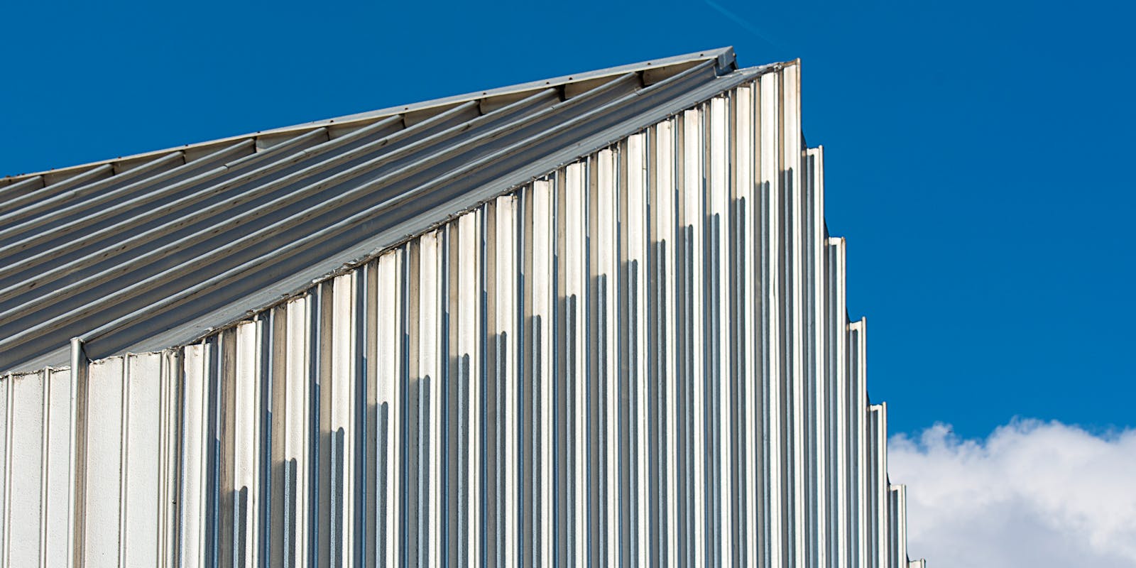 roof of a commercial building