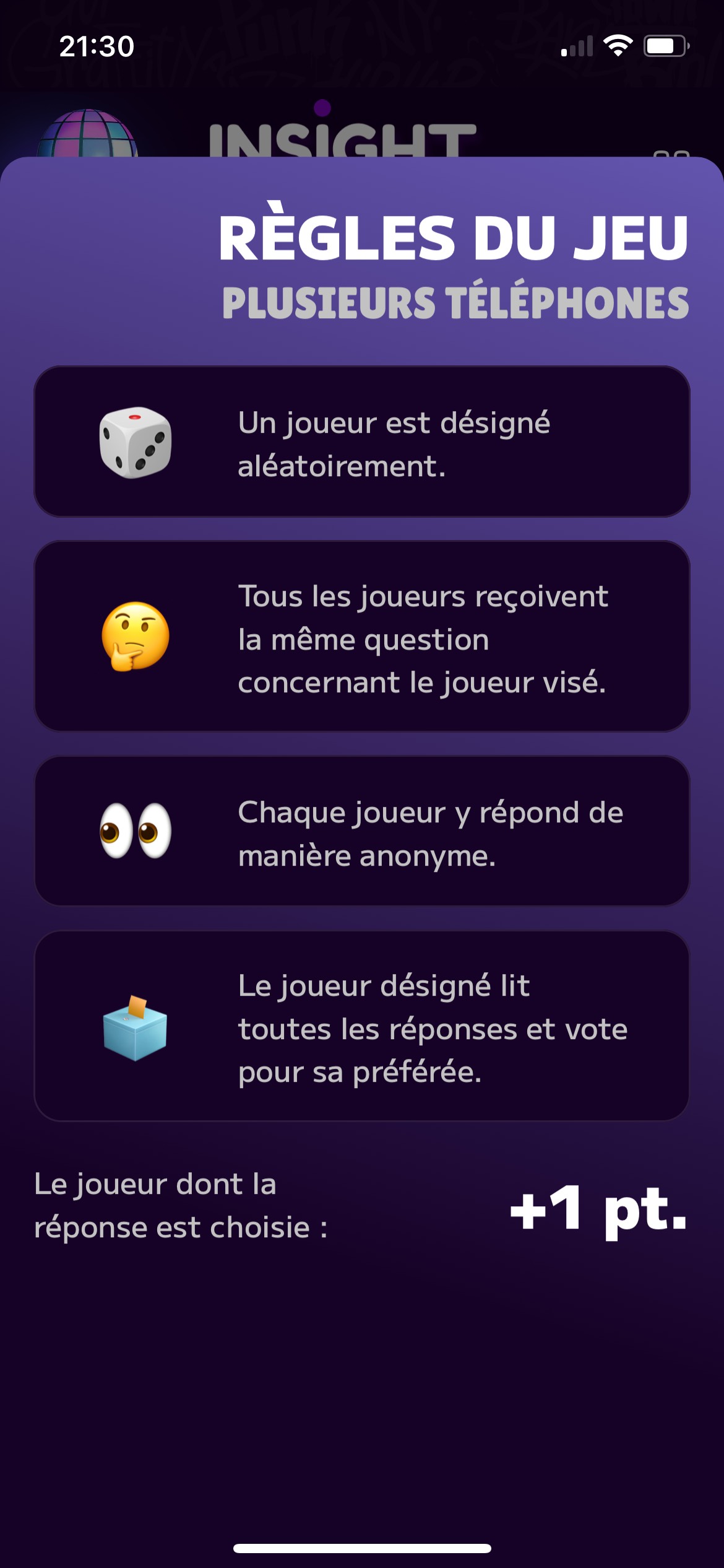 Écran des règles du jeu Insight expliquant les étapes : désignation aléatoire d'un joueur, questions anonymes pour les participants, votes pour la meilleure réponse, avec attribution de points.
