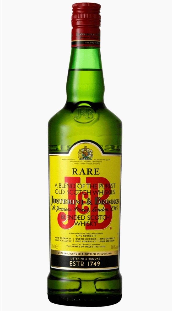 Bouteille de whisky J&B verte, classique pour cocktails ou soirées entre amis